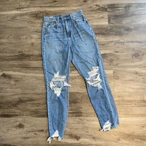 American Eagle Distressed Ripped Jeans 00